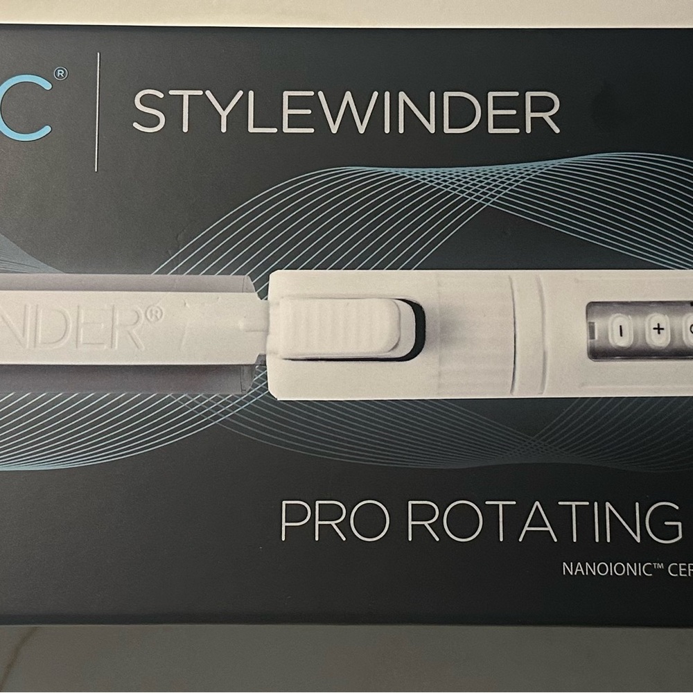 White Pro Rotating Styling Wand